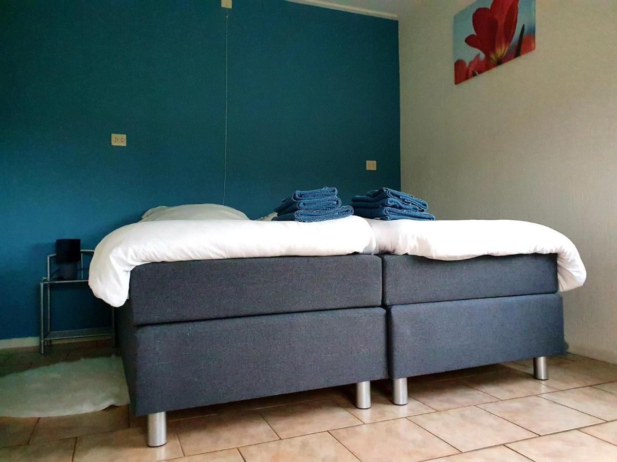 Vakantiehuisje 'T Wiede Blokzijl Luaran gambar